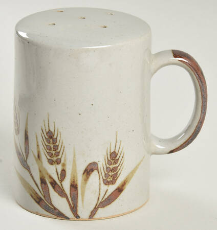 Harvest Stove Top Pepper Shaker