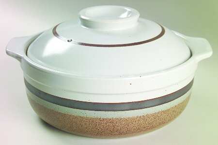 Mocha 2.5 Qt Round Covered Casserole