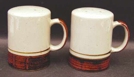 Sierra Stove Top Salt & Pepper Set