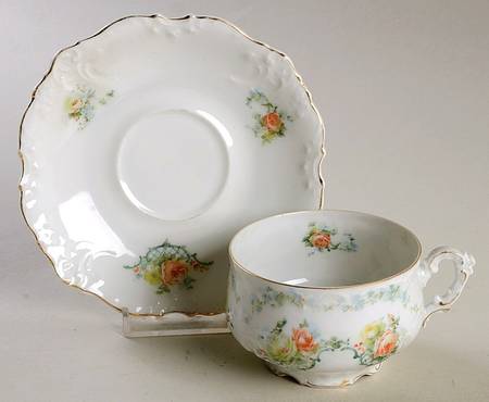 OHM82 Flat Cup & Saucer Set