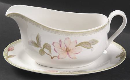 Savannah Gravy Boat & Underplate