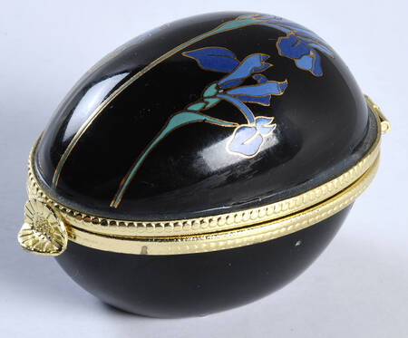 Blue Iris Hinged Egg Box