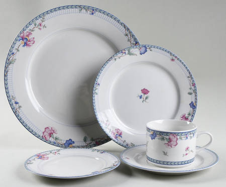 Blue Lattice 5 Piece Place Setting by Oneida