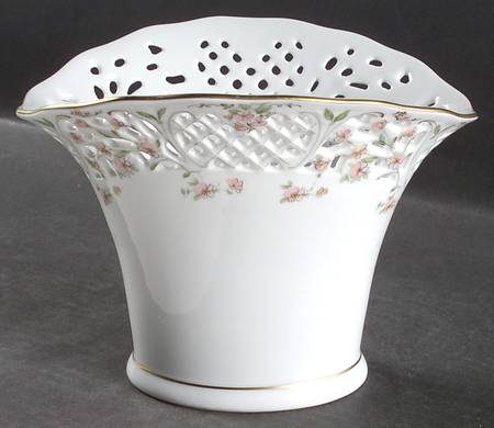 English Garden 6" Pierced Vase