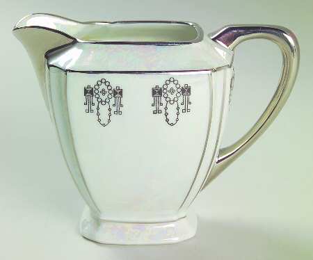 Colonial Creamer