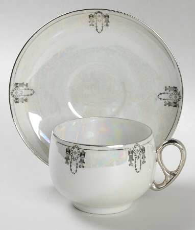 Colonial Flat Cup & Saucer Set
