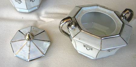 Colonial Sugar Bowl & Lid