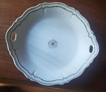 OSG42 Handled Cake Plate