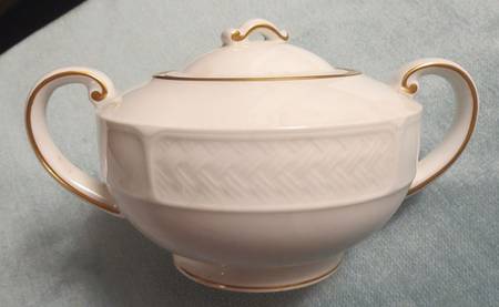 OKU4 Sugar Bowl & Lid