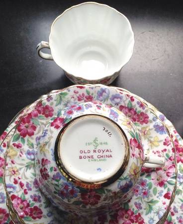 OLR8 Footed Cup