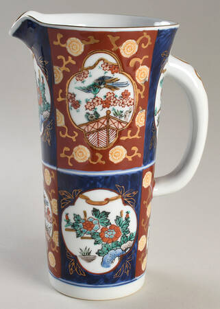 Gold Imari 48 Oz Pitcher