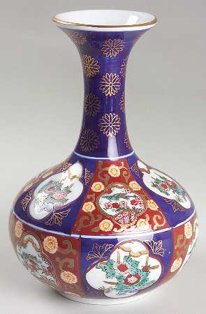 Gold Imari 8" Vase