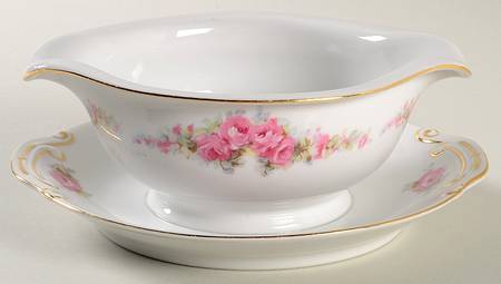 ORI8 Gravy Boat with Attached Underplate