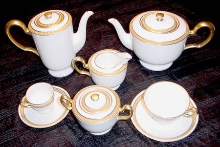 Crown (Band on Edge) Coffee Pot & Lid