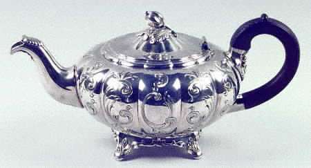 Melon-Hand Chased (Silverplate, Hollowware) Teapot with Wood Handle