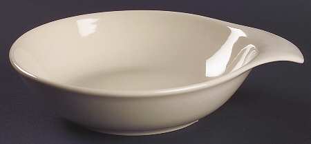 Russel Wright Linen Creme Lugged Soup Bowl by Oneida
