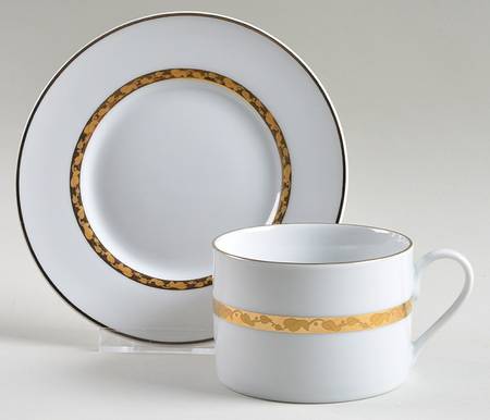 Golden Foliage Flat Cup & Saucer Set