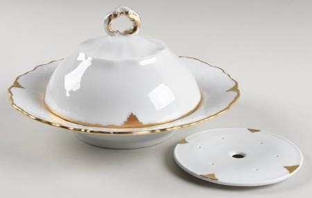 OSG180 Round Covered Butter with Strainer