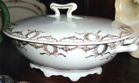 OSG189 Oval Covered Vegetable