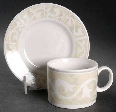 Windsor Flat Cup & Saucer Set