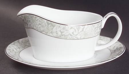 Michelangelo Gravy Boat & Underplate