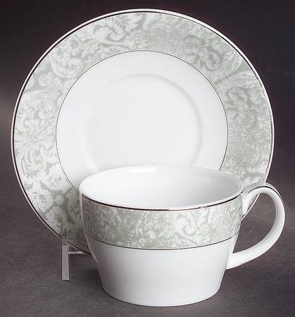 Michelangelo Flat Cup & Saucer Set
