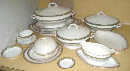 OSG217 Oval Covered Vegetable