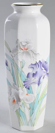Iris Bouquet 10" Vase