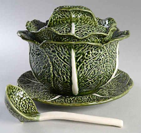 OLE12 Tureen & Lid w/Ladle & Underplate