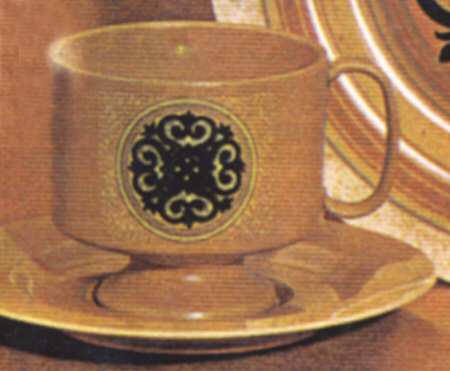 Antiqua Footed Cup & Saucer Set