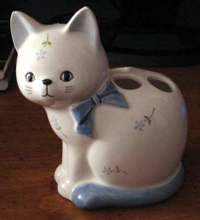 Cat with Blue Bow Toothbrush Holder