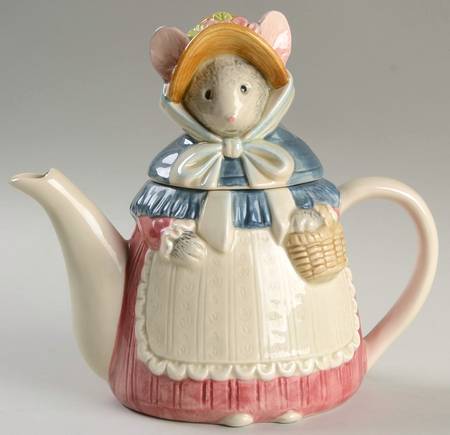 Missy Mouse Figural Teapot & Lid