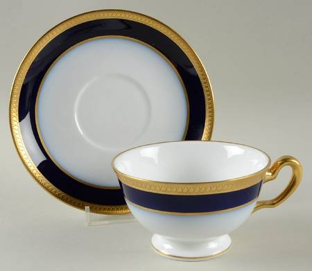 OKU20 Footed Cup & Saucer Set
