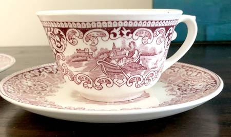Cambridge Old England Maroon Flat Cup & Saucer Set