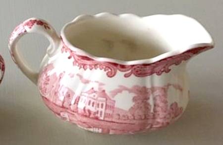 Avon Scenes Red Creamer