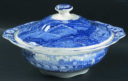 Thames River Scenes Blue Round Covered Vegetable