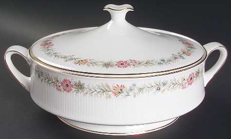 Belinda Round Covered Vegetable