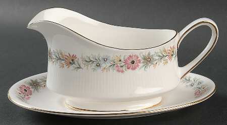 Belinda Gravy Boat & Underplate