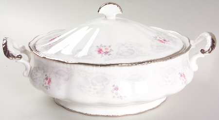 Bridal Lace Round Covered Vegetable