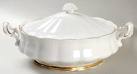 Charm Round Covered Vegetable