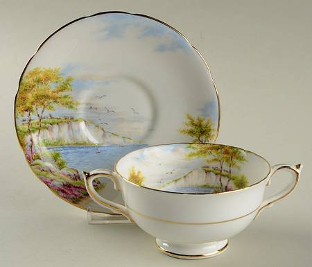 Cliffs of Dover Footed Cream Soup Bowl & Saucer Set