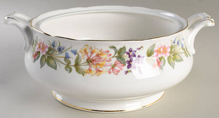Country Lane (Scalloped Flat Rim) Tureen No Lid
