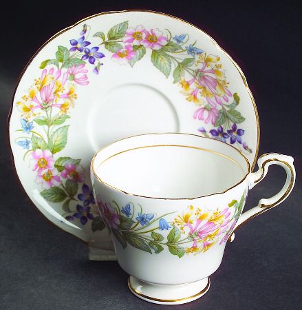 Country Lane (Scalloped Flat Rim) Footed Cup & Saucer Set