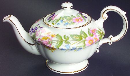 Country Lane (Scalloped Flat Rim) Mini Teapot & Lid