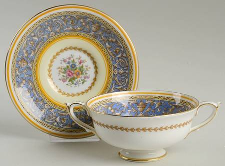Corinthian Blue Footed Cream Soup Bowl & Saucer Set