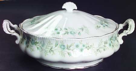 Debutante Round Covered Vegetable