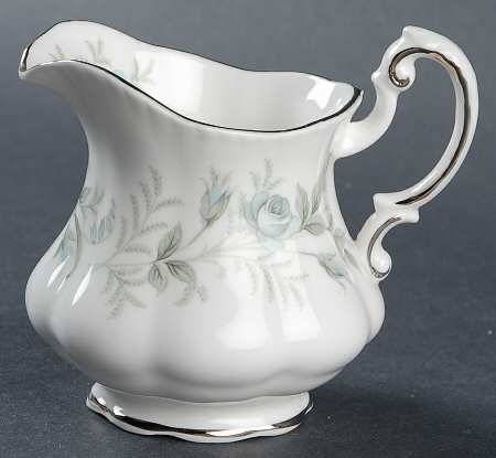 Debutante Mini Creamer