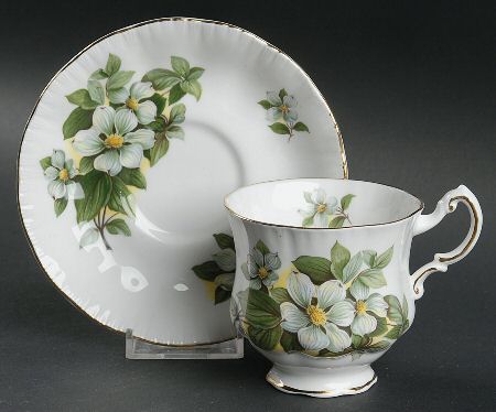 Dogwood Footed Cup & Saucer Set