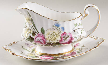Dubarry (Fluted, Flowers on Side) Gravy Boat & Underplate