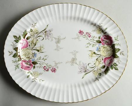 Dubarry (Fluted, Flowers on Side) 14" Oval Serving Platter